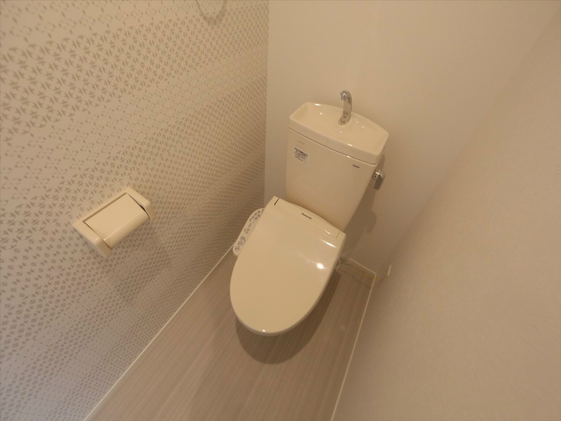 オプティマルコーポIII 温水洗浄暖房便座付トイレ