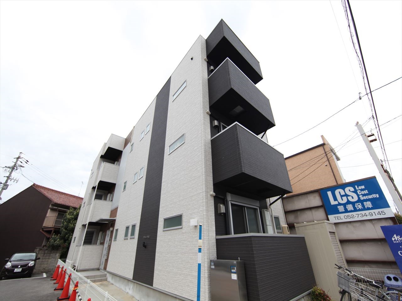 外観　オートロック付　デザイナーズ