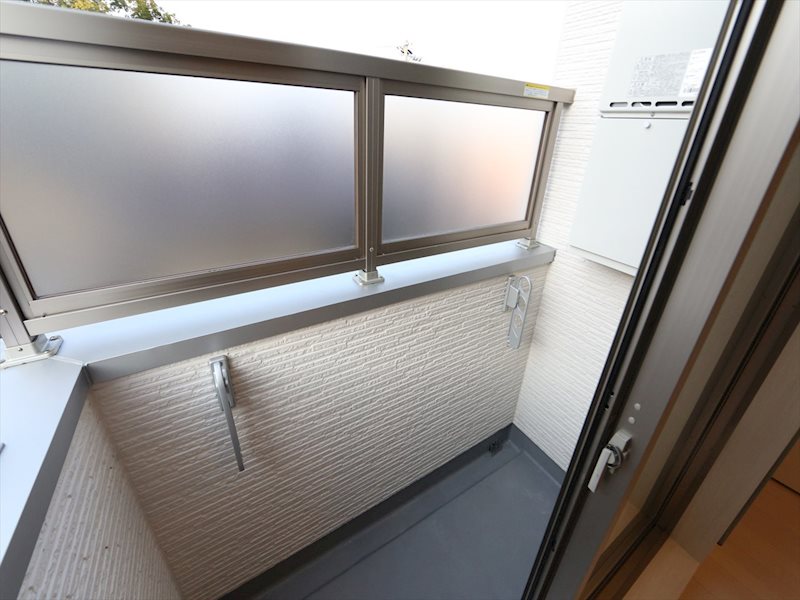 ハーモニーテラス河岸町Ⅱ バルコニー　同型写真
