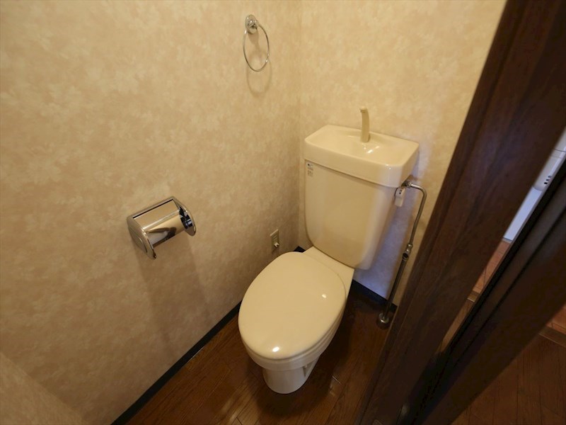 フジハイツIII トイレ（お風呂トイレ別）温水洗浄暖房便座取り付け可
