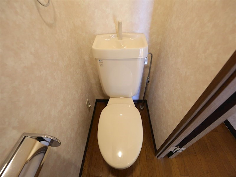 フジハイツIII トイレ（お風呂トイレ別）温水洗浄暖房便座取り付け可