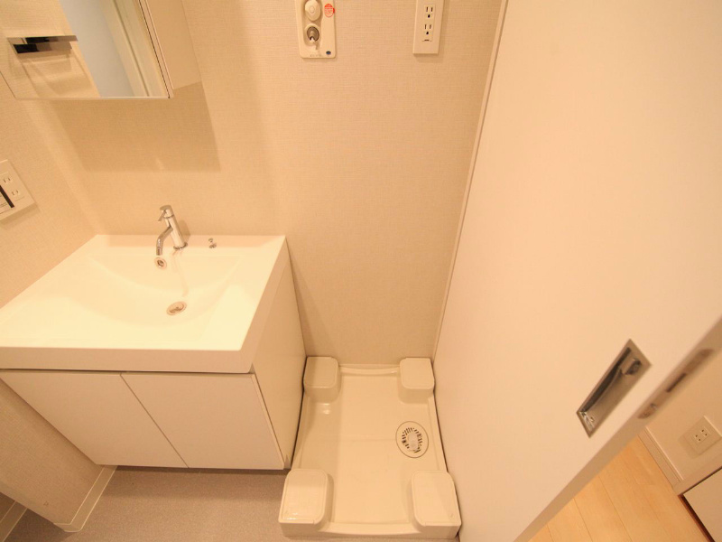 エルスタンザ千代田  室内洗濯機置場　洗濯機ご用意できます
