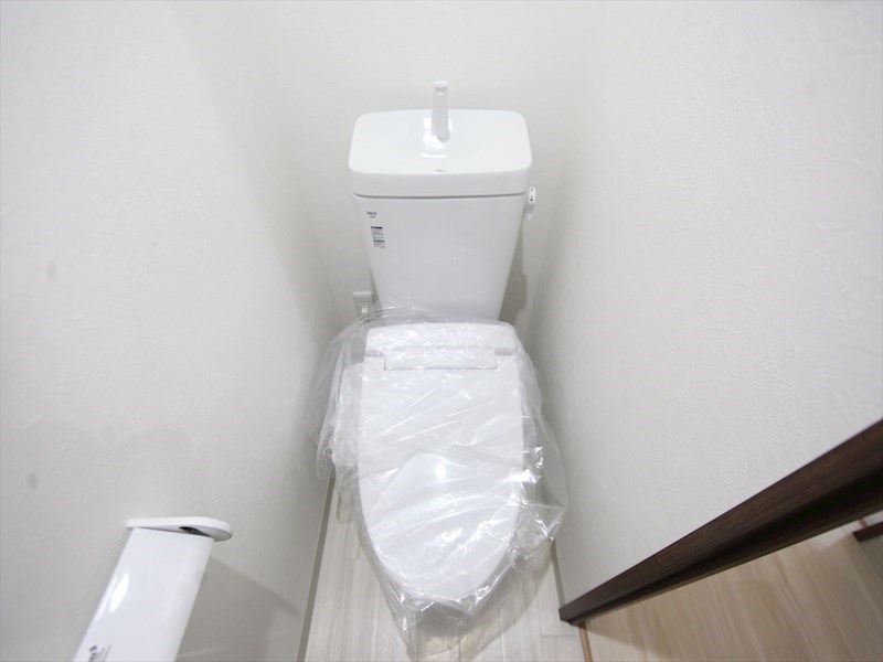 エルメディオ千種 温水洗浄暖房便座付トイレ