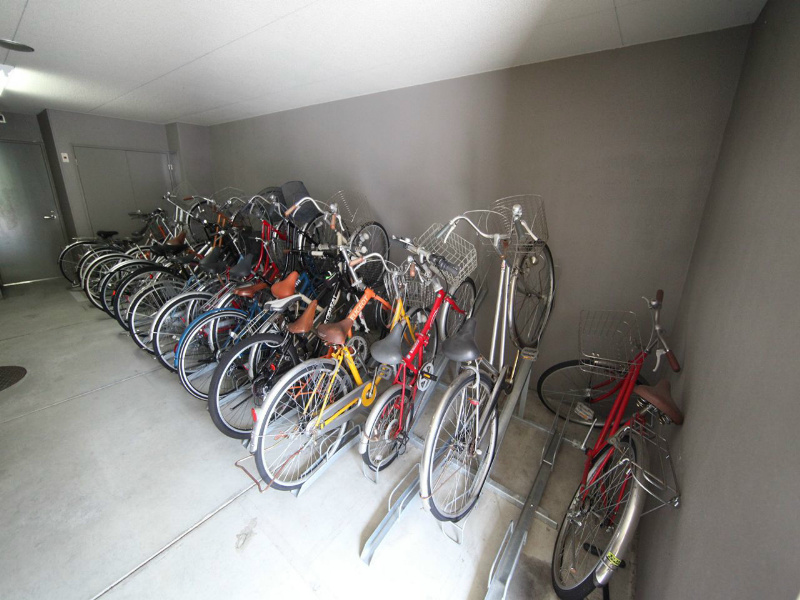 フォレスト９ 屋根付き駐輪場