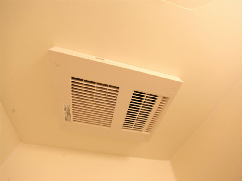 プレサンス丸の内城雅 浴室暖房乾燥機　24時間換気機能付バスルーム