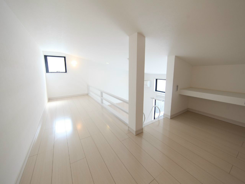ＣａｓａＺｉｒｕｃｏｎ（カーサジルコン） ロフト5.7帖（収納にも寝室にも使えます）