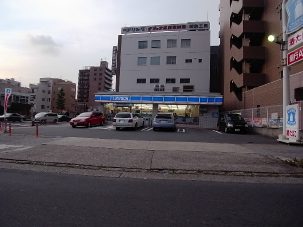 グランディール上前津 ローソン 中区下前津店