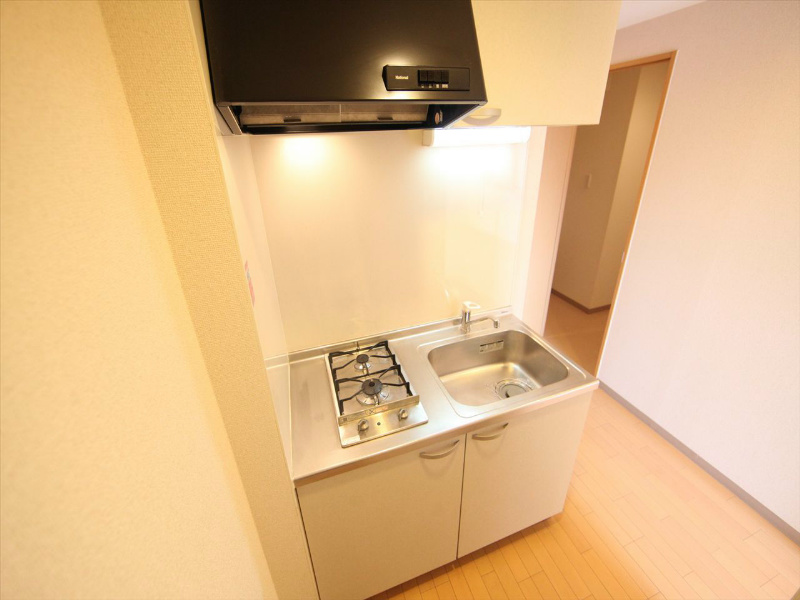 サクシードＭｔ.1金山 システムキッチン（ガス2口コンロ付）