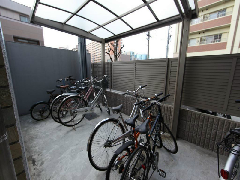 サクシードＭｔ.1金山 屋根付駐輪場