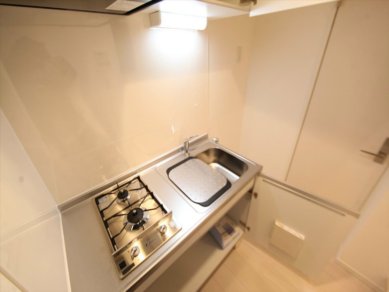 アークラヴィータ  システムキッチン（ガス2口）家具家電ご用意できます