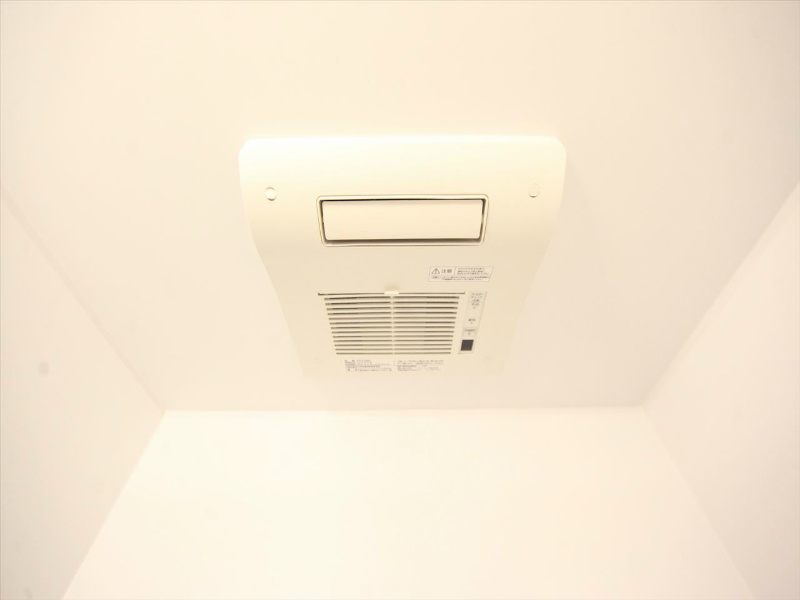アークラヴィータ  浴室暖房乾燥機　24時間換気機能付バスルーム