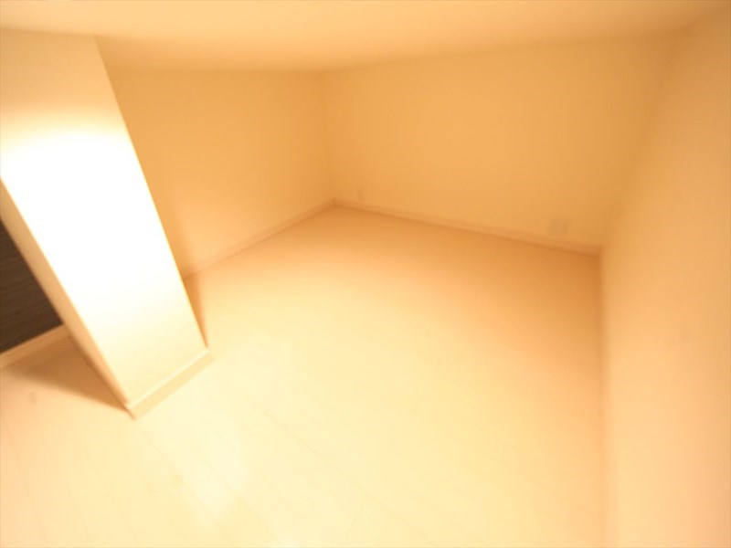 ＣｉｅｌｏＡｚｕｌＹＡＤＡ（シエロアスール矢田） ロフト6帖（収納としても寝室としても使用できます）