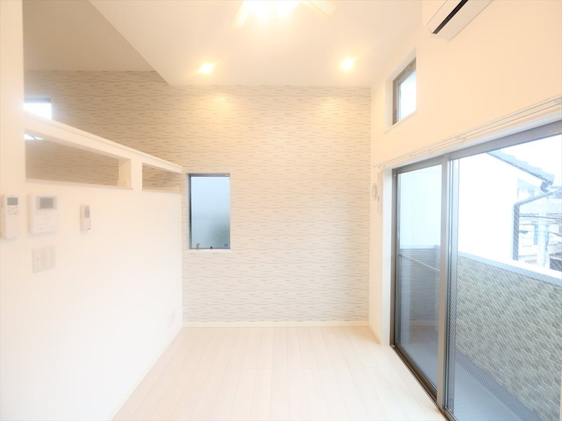 ミリオン中村本町 洋室6.3帖　ロフト5.9帖（収納でも部屋でも使えます）