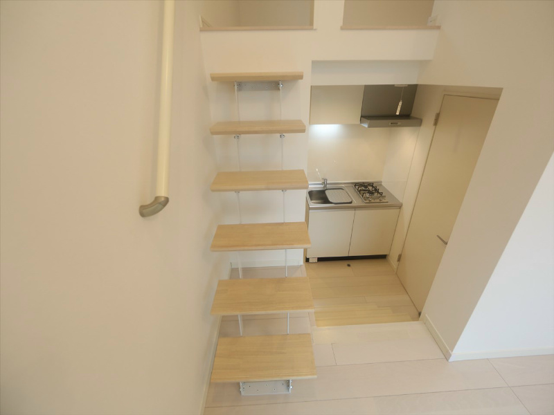 ミリオン中村本町 お部屋に階段あり