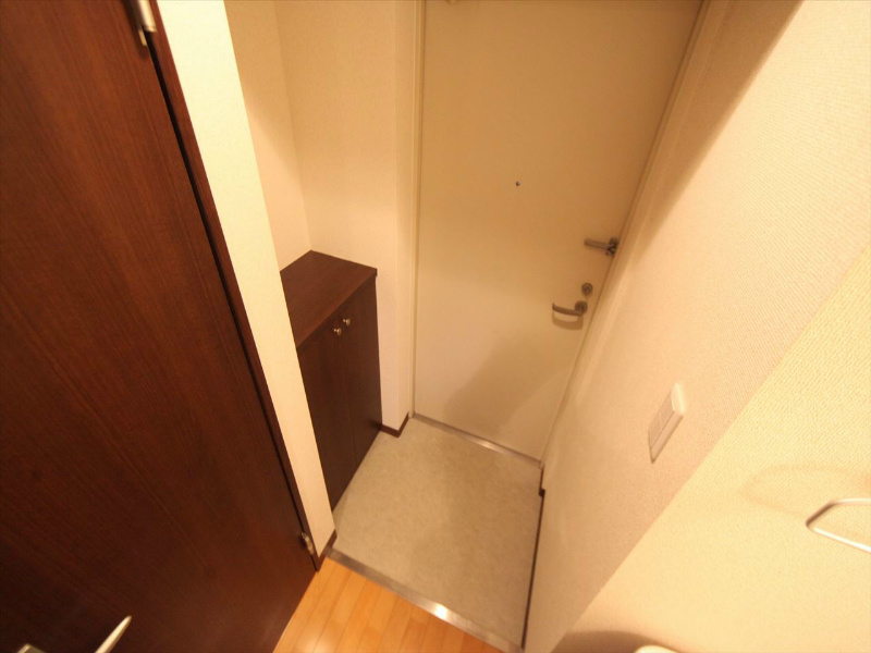 クレジデンス黒川 玄関　シューズボックス