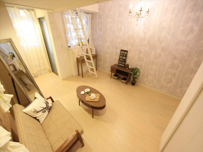 ＣＡＳＡ　ＬＵＣＡ（カーサルカ） 洋室10.6帖　バルコニー　エアコン完備