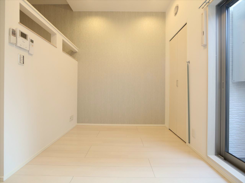 グラード 洋室6.1帖　上段ロフト5.9帖（収納でも部屋でも使えます）