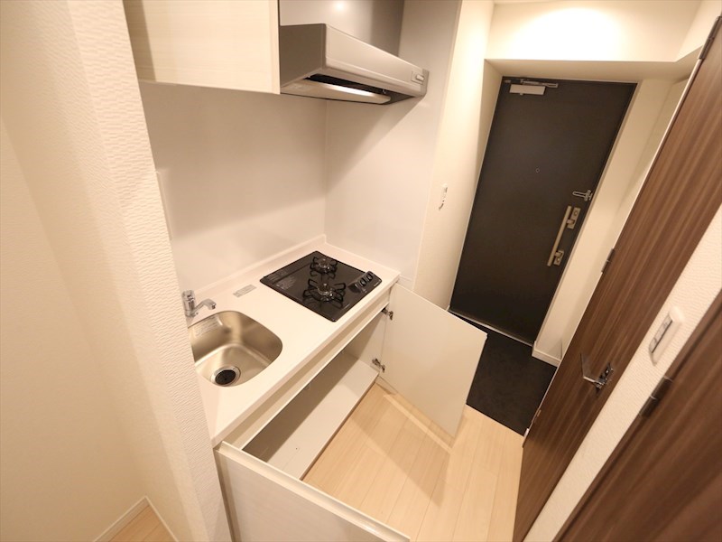 Ｓ－ＲＥＳＩＤＥＮＣＥ志賀本通II システムキッチン（ガス2口コンロ付）