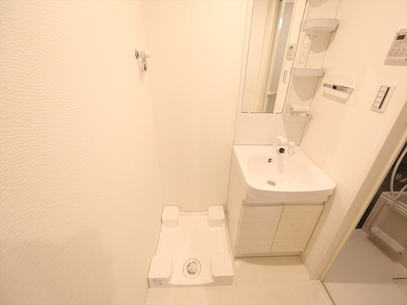 Ｓ－ＲＥＳＩＤＥＮＣＥ志賀本通II 脱衣所　室内洗濯機置き場