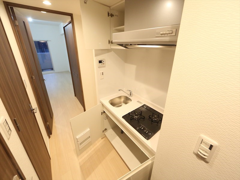 Ｓ－ＲＥＳＩＤＥＮＣＥ志賀本通II システムキッチン（ガス2口コンロ付）