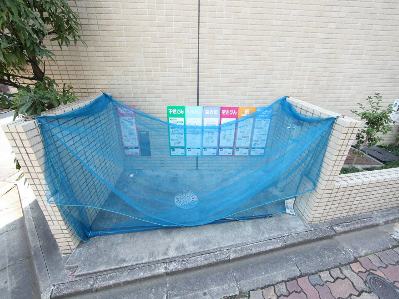 アクシス 敷地内ゴミ捨て場