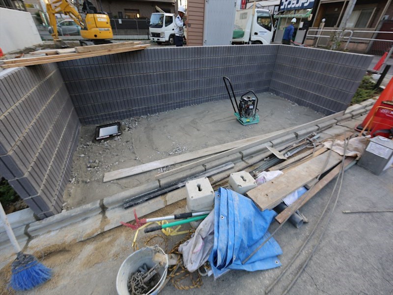 グランパークタワー 敷地内ゴミ捨て場