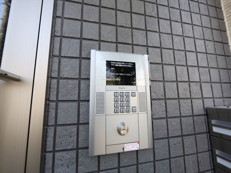 セレーノホンジン オートロック完備
