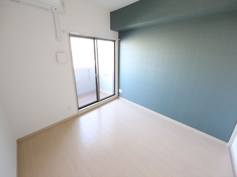 プレミアム浅間町 洋室6.5帖　クローゼット（収納充実してます）