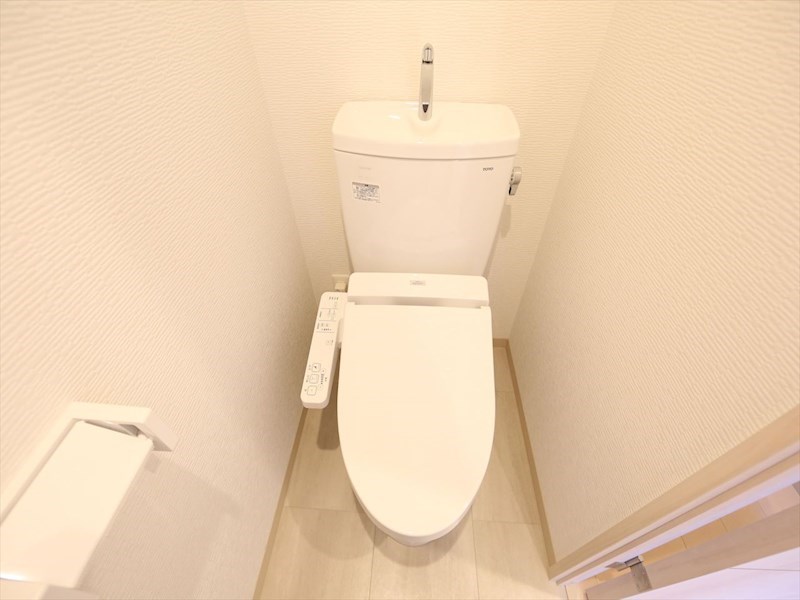 プレミアム浅間町 温水洗浄暖房便座付トイレ