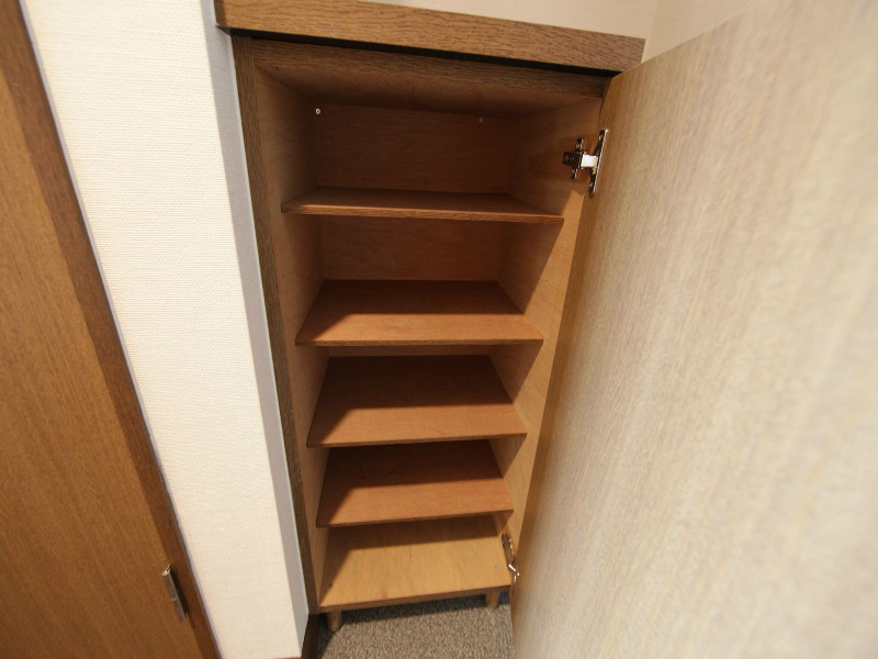 アイン橘 玄関　シューズボックス