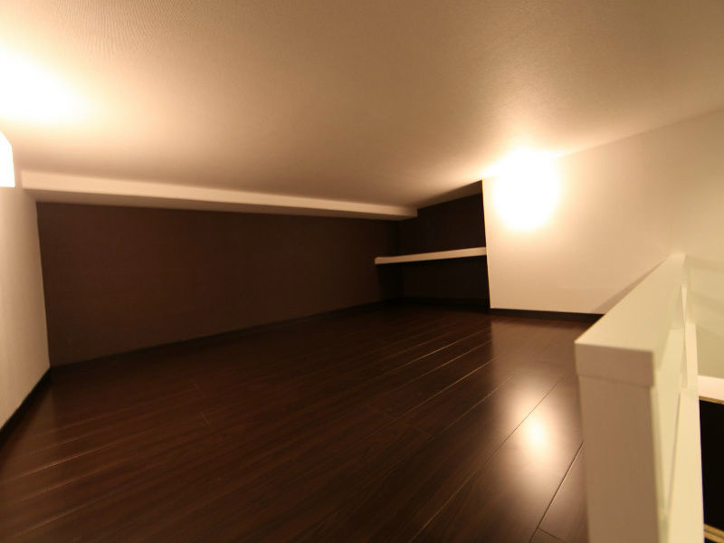アソシエ21 ロフト5帖（お部屋としても収納としても使えます）