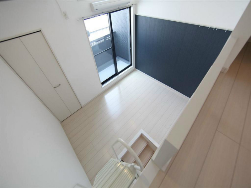 Ｃａｓａｄｏｍａｎｉ八熊（カーサドマーニ八熊） 洋室4.4帖　ロフト4帖（収納としても使えます）