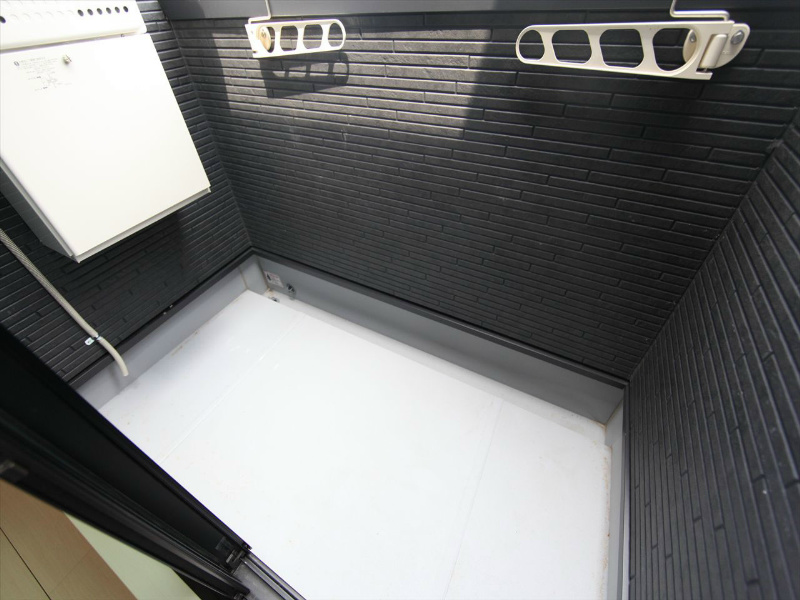 Ｃａｓａｄｏｍａｎｉ八熊（カーサドマーニ八熊） バルコニー