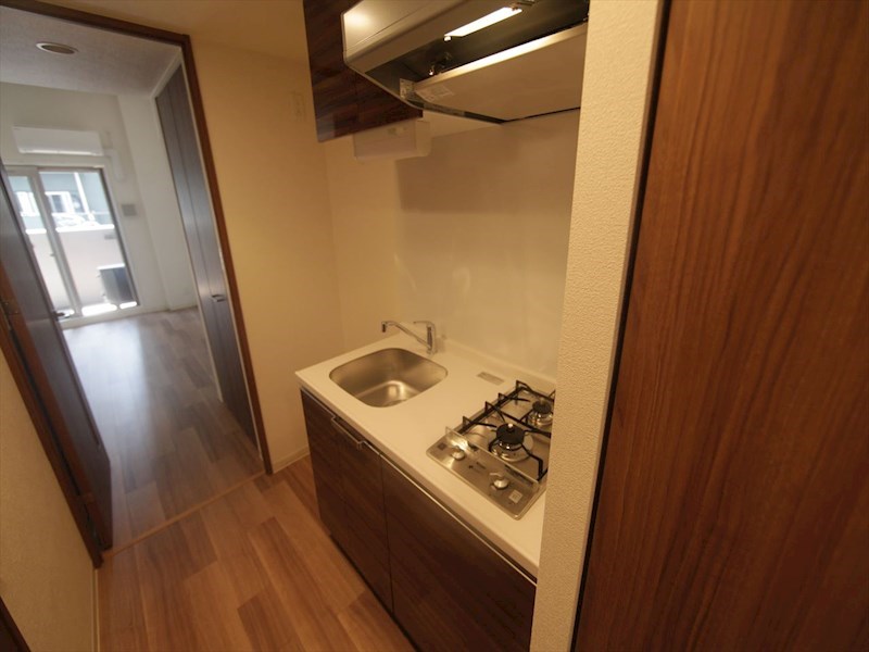 プレサンスジェネ千種内山 システムキッチン（ガス2口コンロ付）