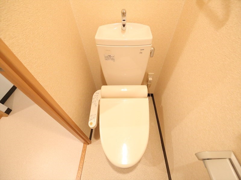 アルバ大須 温水洗浄暖房便座付トイレ