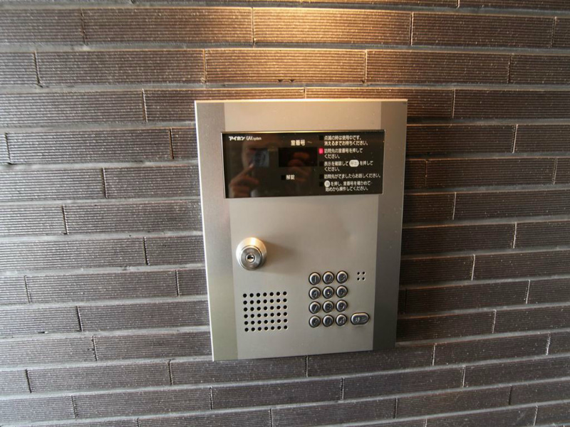 ボタニカルコート エントランス　オートロック