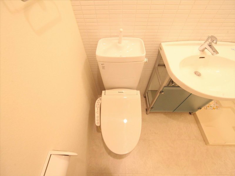 アンビックス・プリア茶屋ヶ坂 温水洗浄暖房便座付トイレ