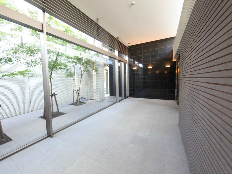 レジディア徳川 エントランス　宅配ＢＯＸ　防犯カメラ　オートロック