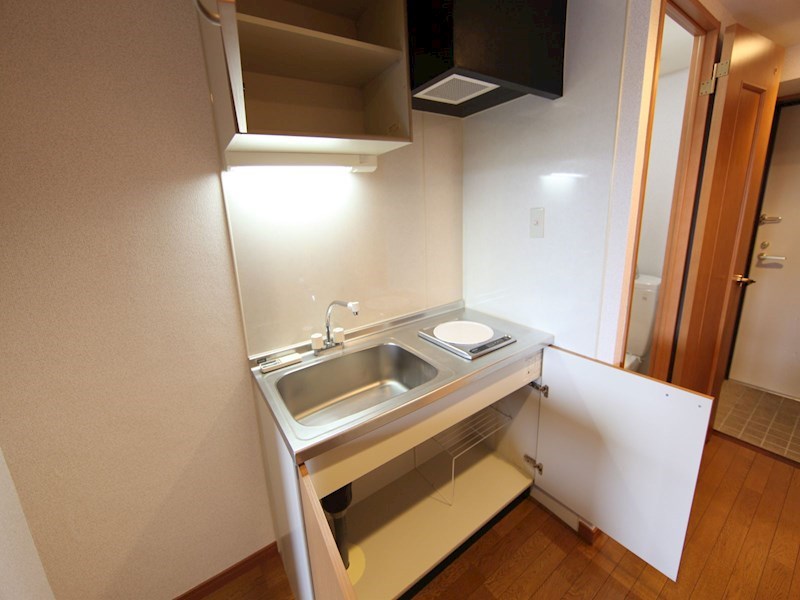 サンク栄みなみマンション キッチン（ＩＨ1口コンロ付）冷蔵庫・レンジ等ご用意できます