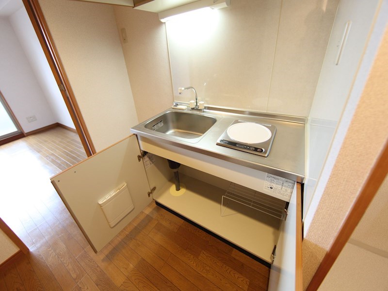 サンク栄みなみマンション キッチン（ＩＨ1口コンロ付）冷蔵庫・レンジ等ご用意できます