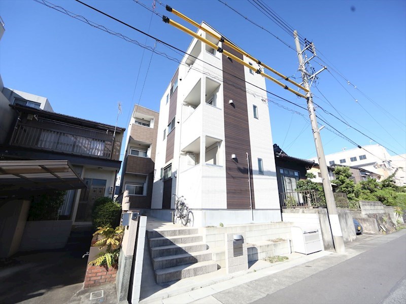 外観　オートロック付　宅配ＢＯＸ有り　デザイナーズ