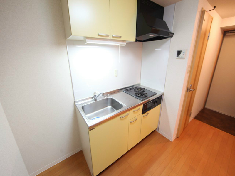 コートモーリス新道 システムキッチン（ガス2口グリル）冷蔵庫レンジ等用意できます