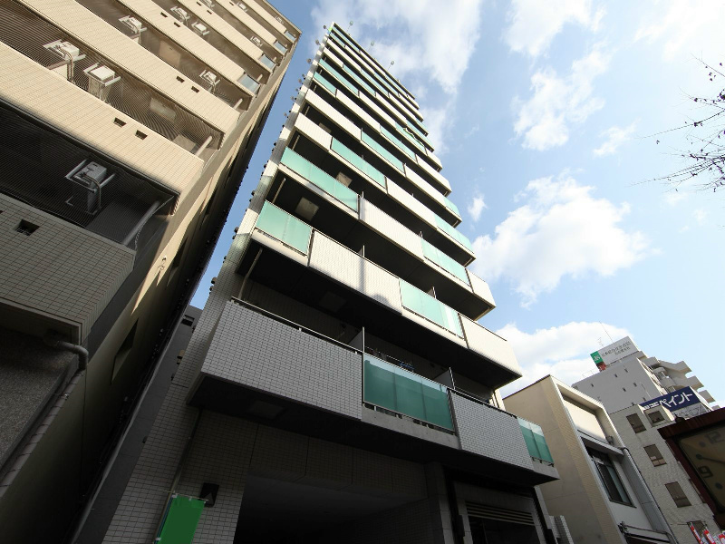 外観　デザイナーズ　オートロック付　外壁タイル張り