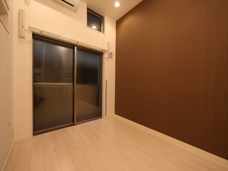 グランビル上小田井 洋室6.1帖　上階ロフト6.4帖（収納でも部屋でも使えます）