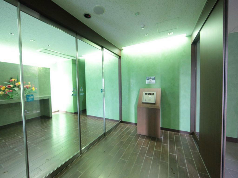 ドゥーエ大須 エントランス　宅配ＢＯＸ付　防犯カメラ付　オートロック付