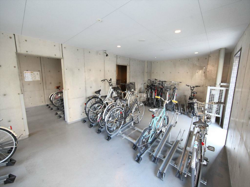 ＫＤＸ泉レジデンス 屋根付き駐輪場