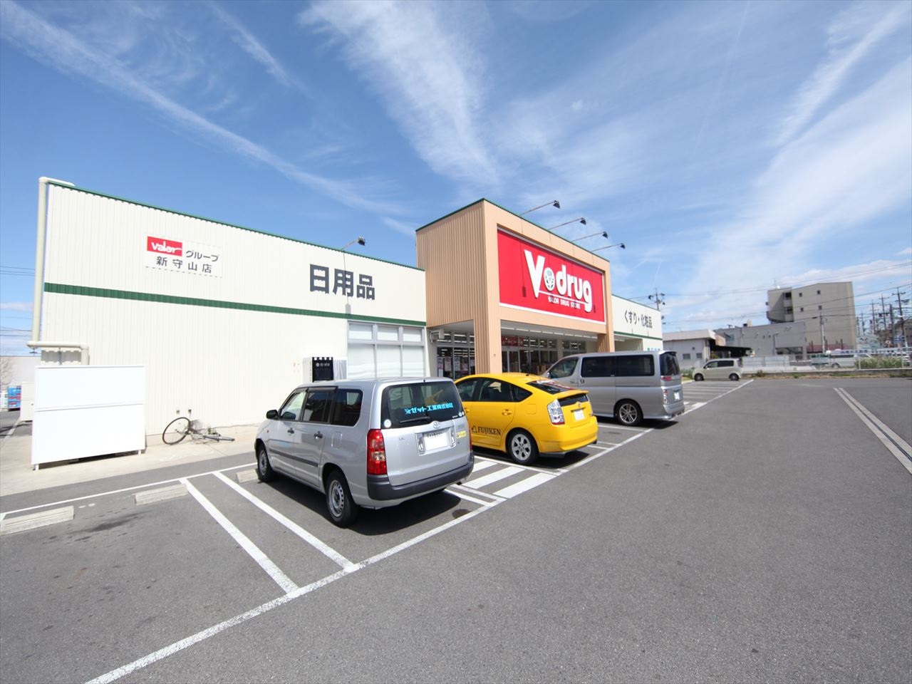 Ｃｒｅａｒ　ｆ（クレアエフ） Ｖ・ｄｒｕｇ 新守山店（ドラッグストア）