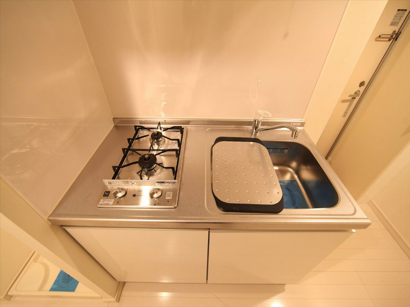 ＢｌｉｓｓＨｏｕｓｅ（ブリスハウス） システムキッチン（ガス2口）冷蔵庫・レンジ等ご用意できます