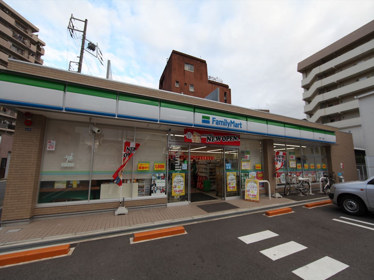 ビーロット平安通レジデンス ファミリーマート 平安一丁目店（コンビニ）