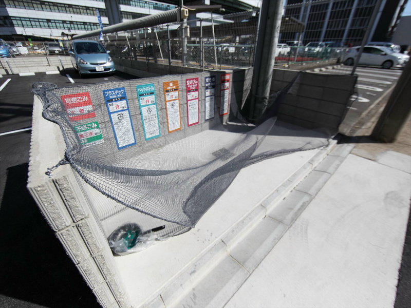 アロハパレス 敷地内ゴミ捨て場